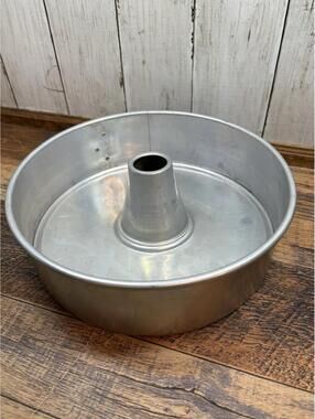 Vtg Spring Form Bundt Cake Pan Hillside Metal Ware Co 9X3" USA Made Aluminum